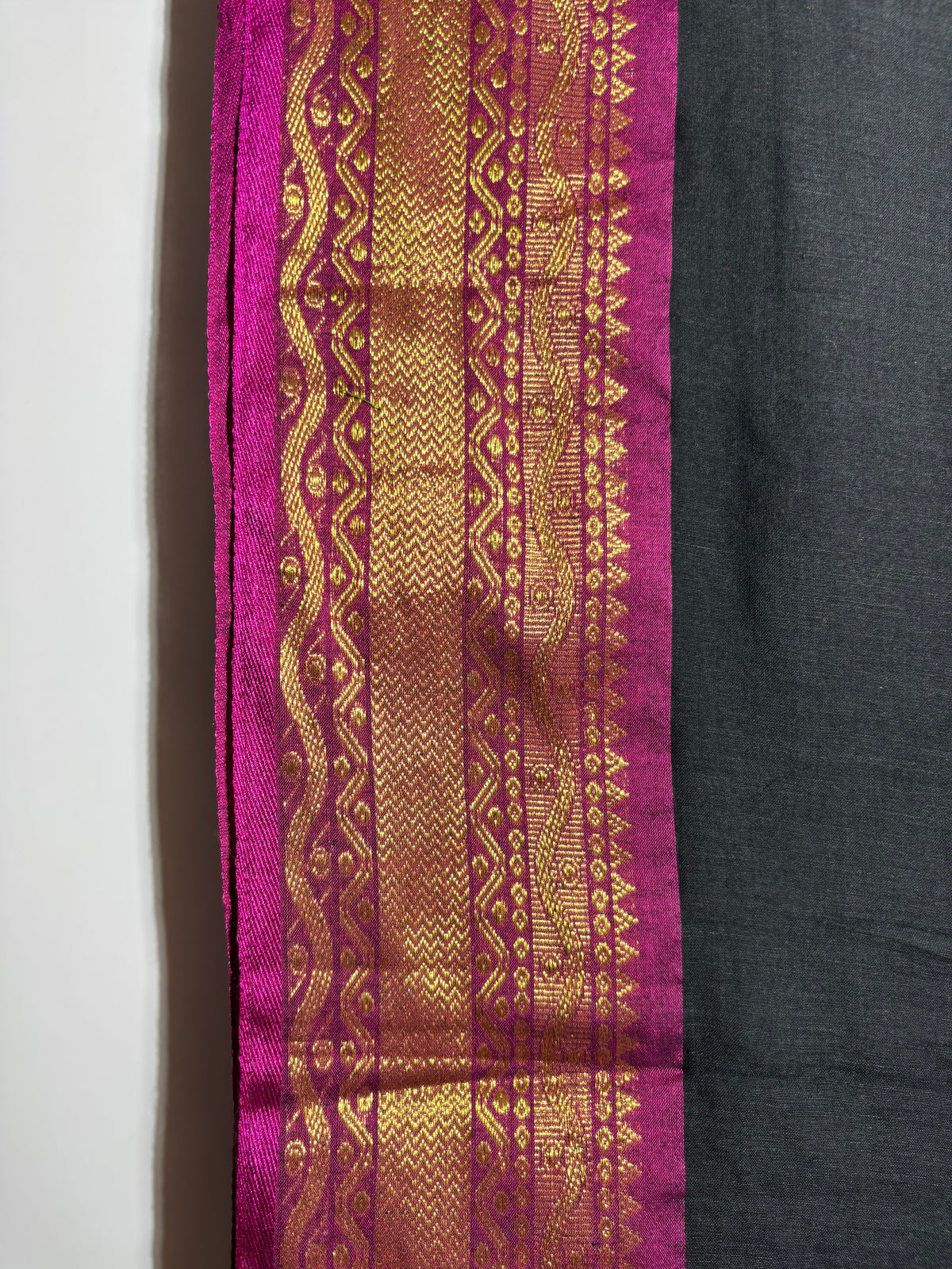 Vasundhara 120 Count Mul Cotton Saree