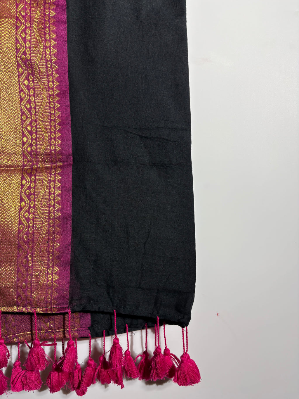 Vasundhara 120 Count Mul Cotton Saree