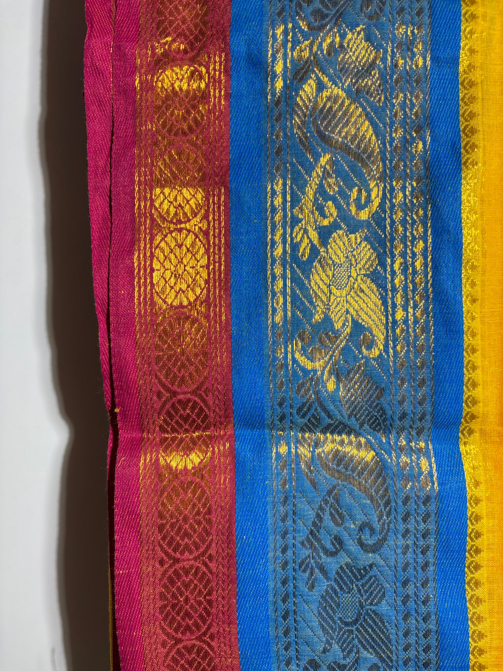 Haripriya 120 Count Mul Cotton Saree