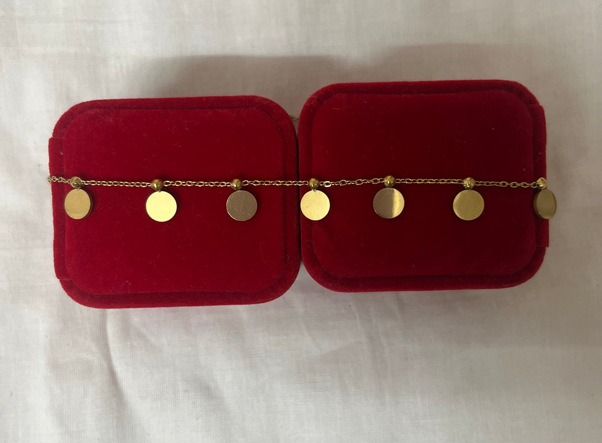 Gold Disc Necklace product photo